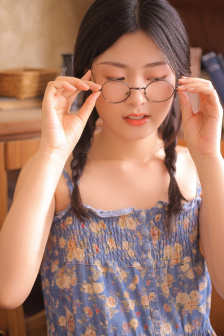 娇媳CALLY